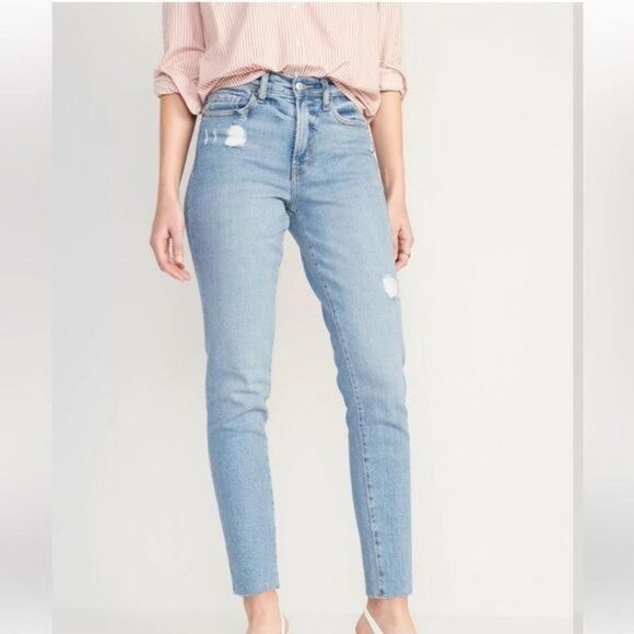 Old Navy High Rise OG Straight Raw Hew Mom Jeans Blue 4 Ankle Distressed - Picture 1 of 13